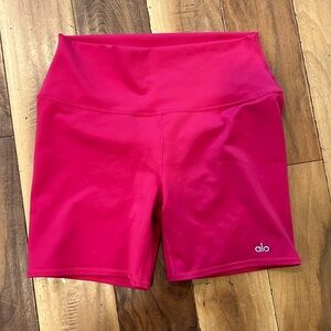 Alo airbrush high waist bike shorts size large lipstick red